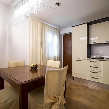Penthouse Luxury Quattro Canti Apartment Palermo