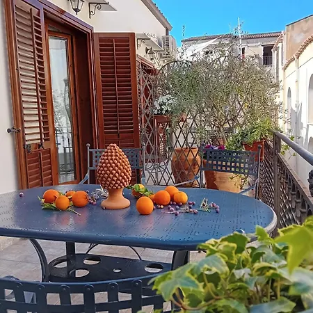 Penthouse Luxury Quattro Canti Apartment