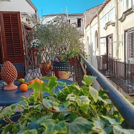 Penthouse Luxury Quattro Canti Lägenhet *